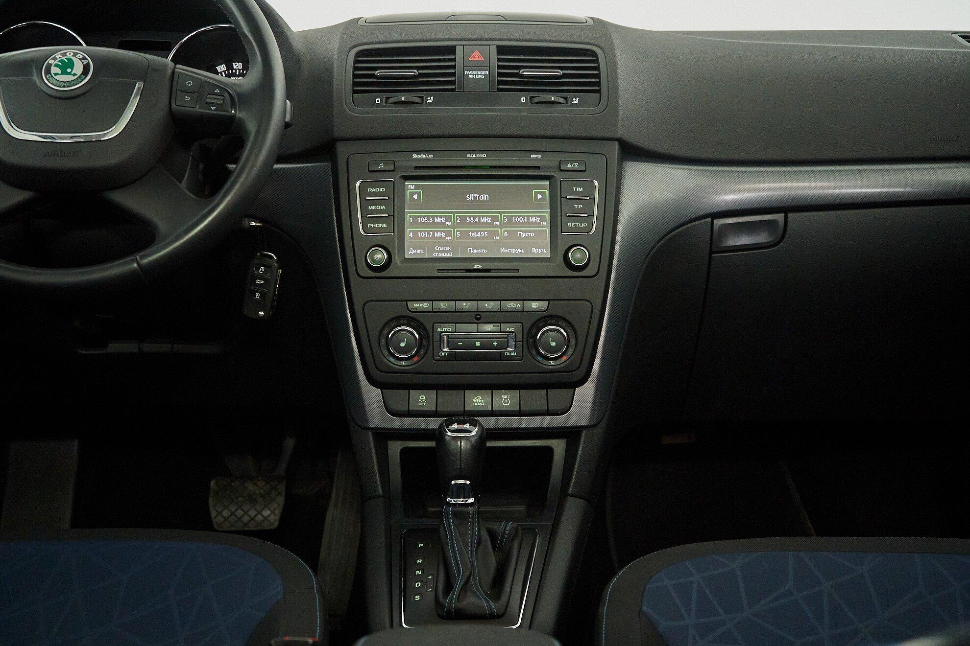 Skoda Yeti 2013, белый