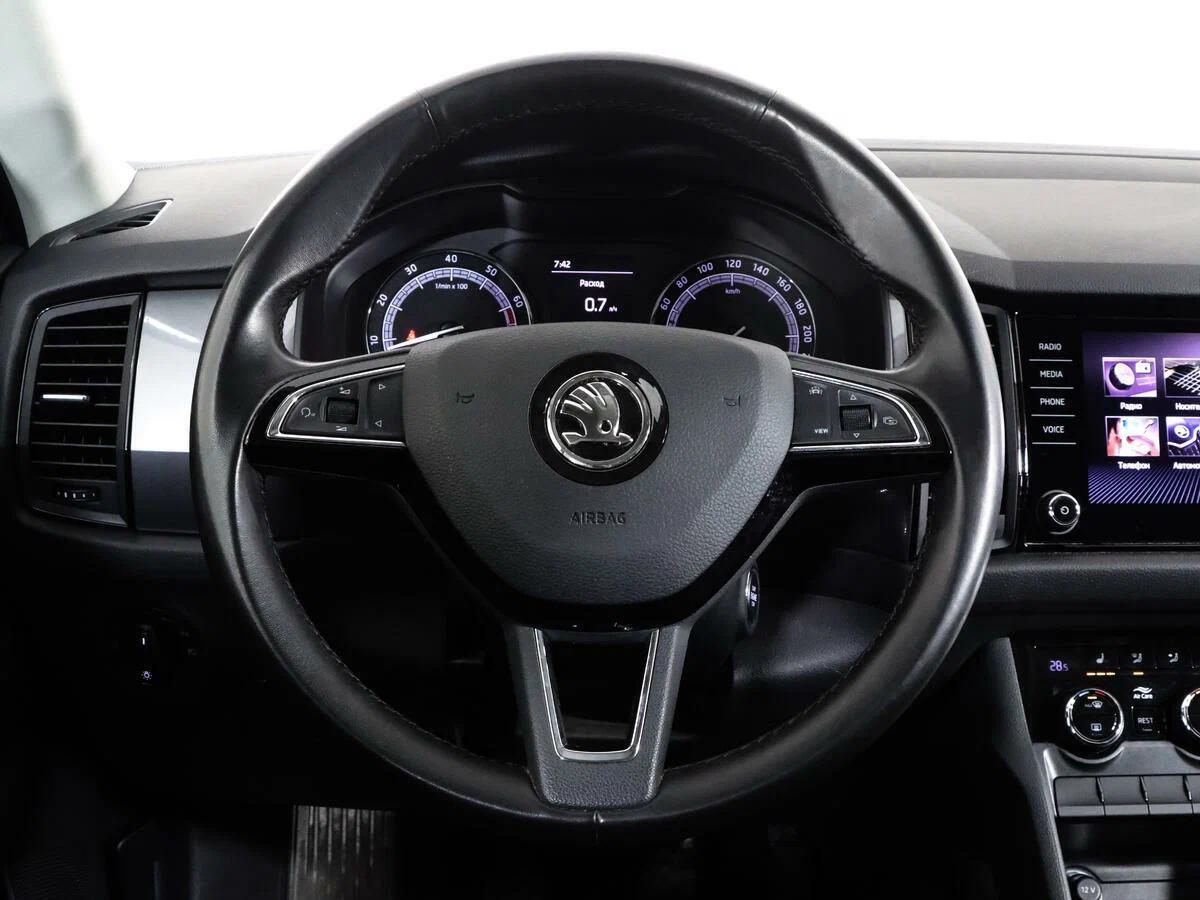 Skoda Kodiaq 2021, коричневый