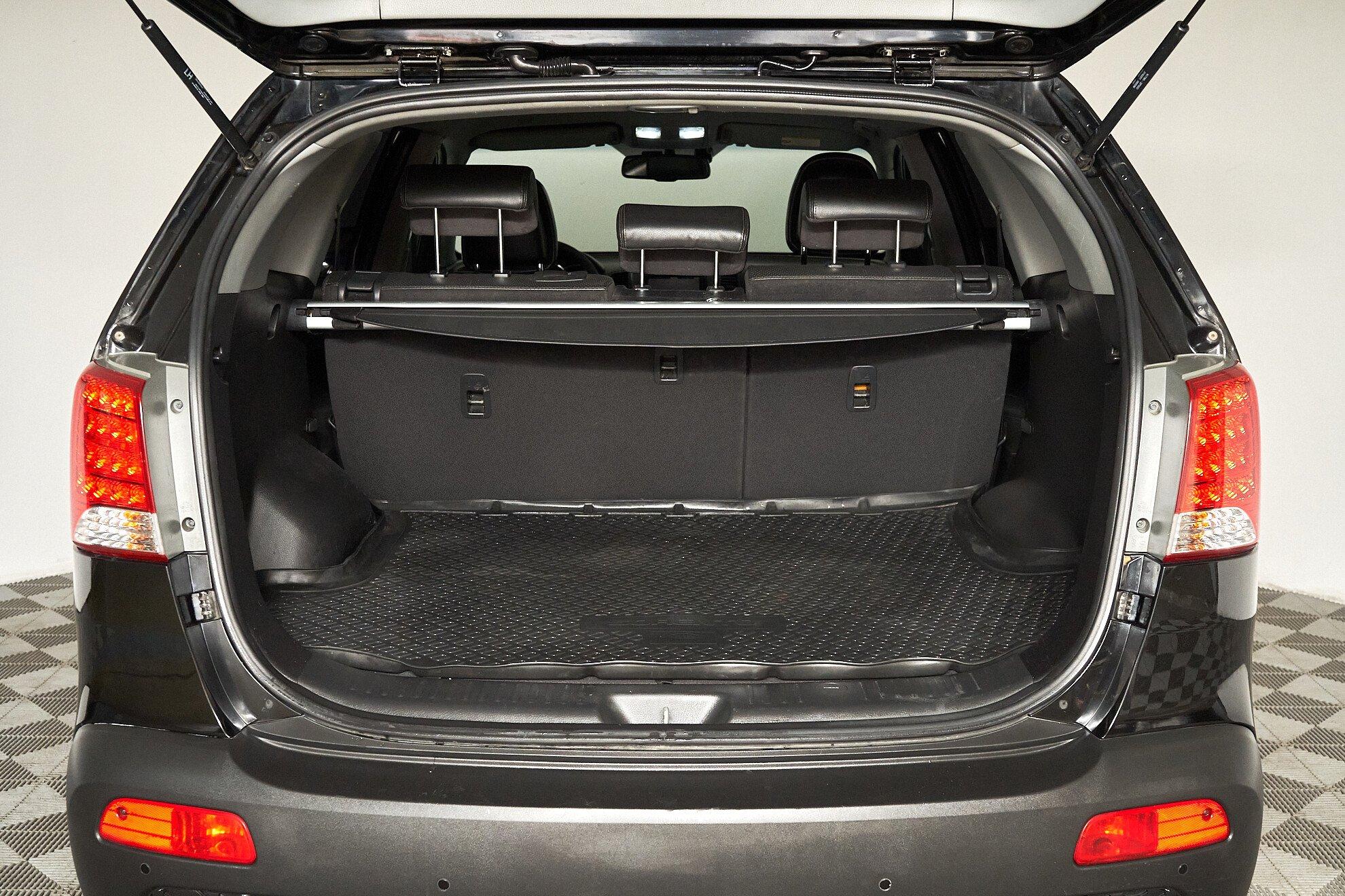 Kia Sorento 2012, черный