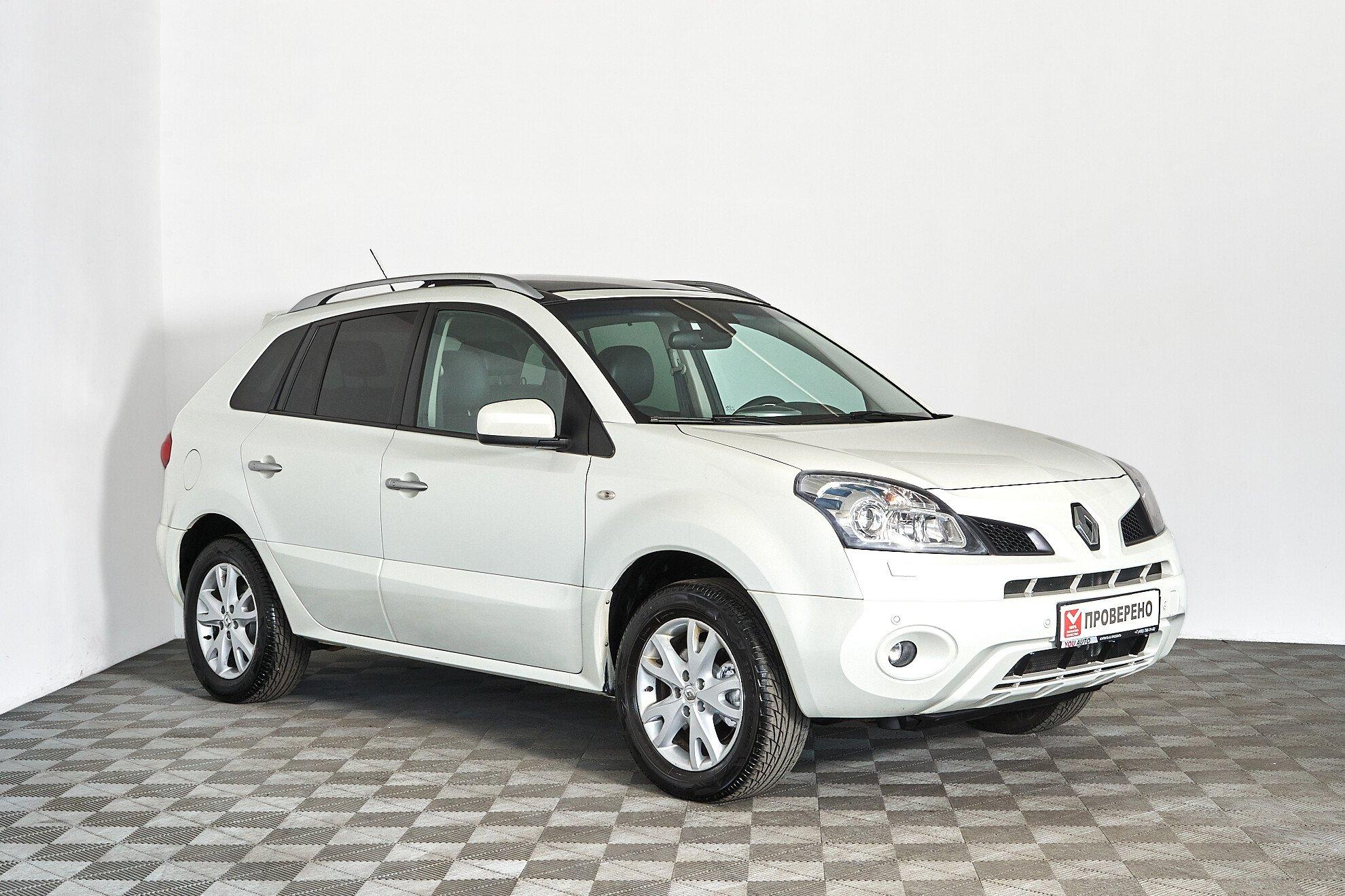 Renault Koleos 2011, белый