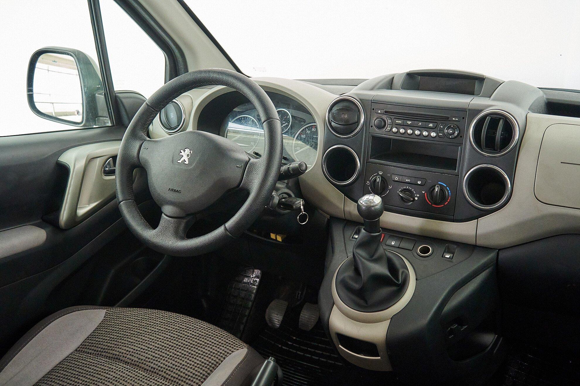 Peugeot Partner 2013, серый