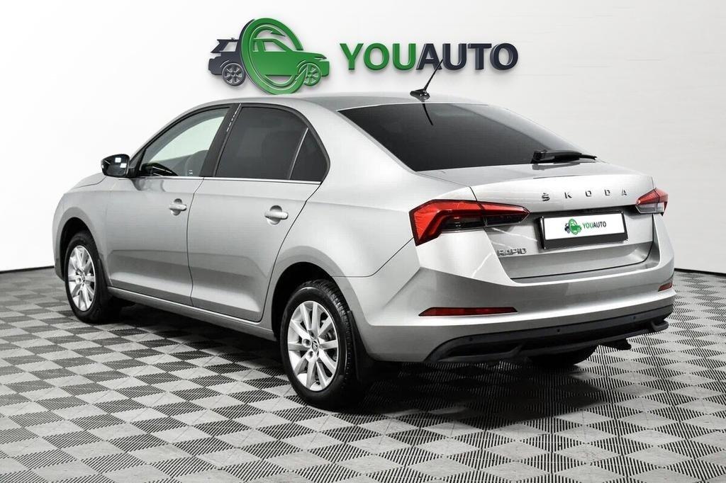 Skoda Rapid 2021, серебряный