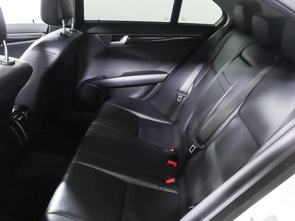 Mercedes-Benz C-Класс 2013, белый