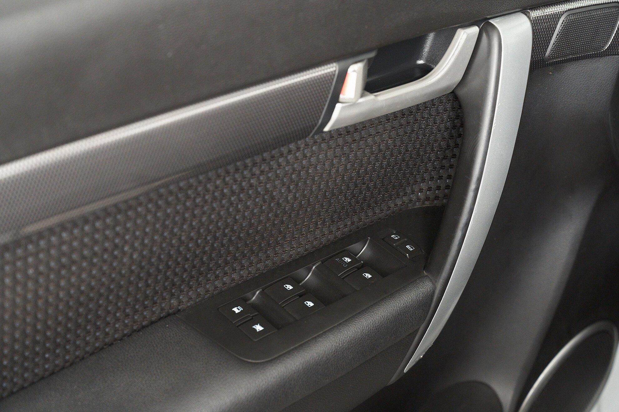 Chevrolet Captiva 2013, белый
