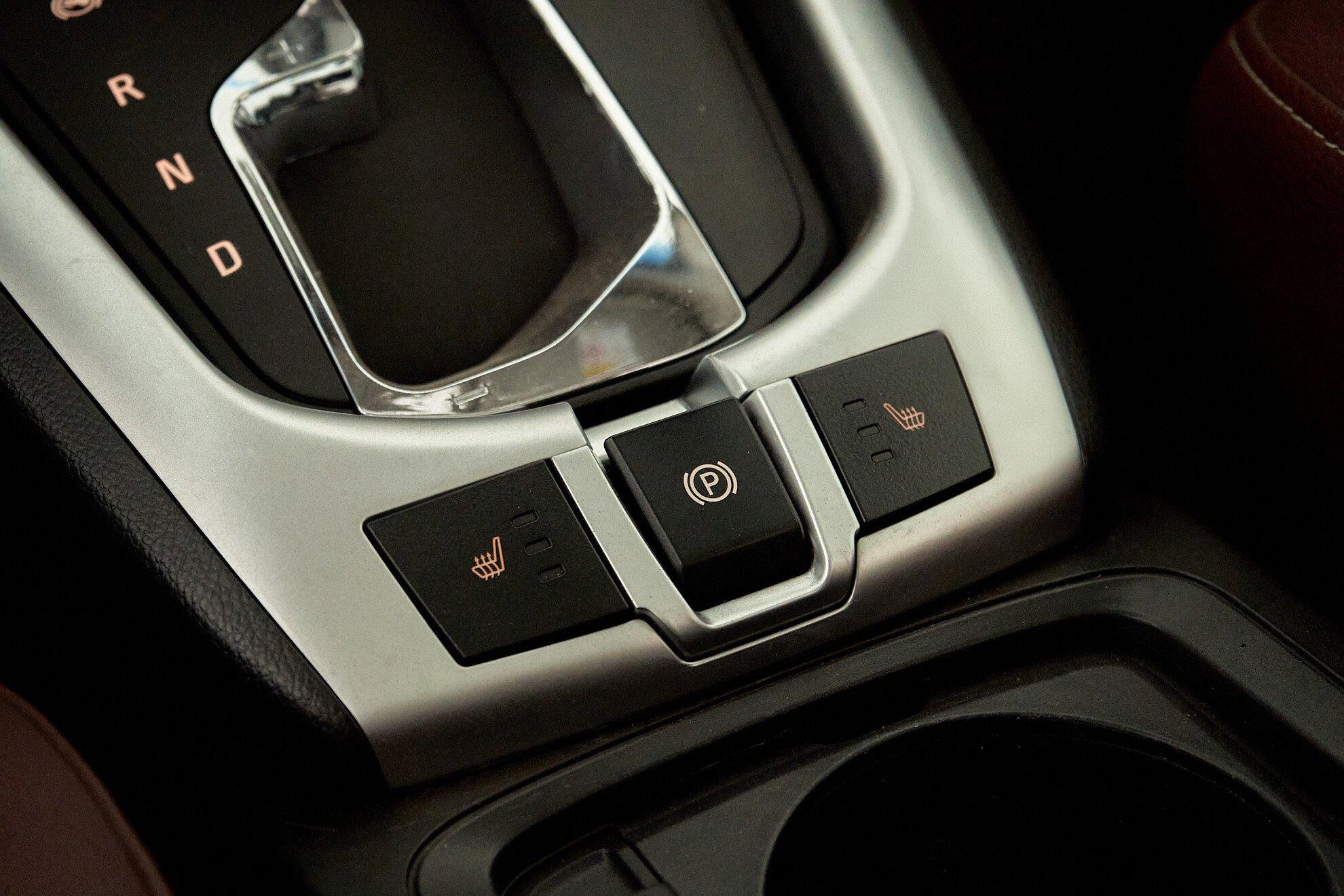 Opel Antara 2014, коричневый