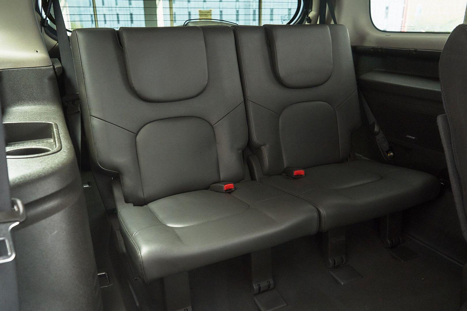 Nissan Pathfinder 2012, черный