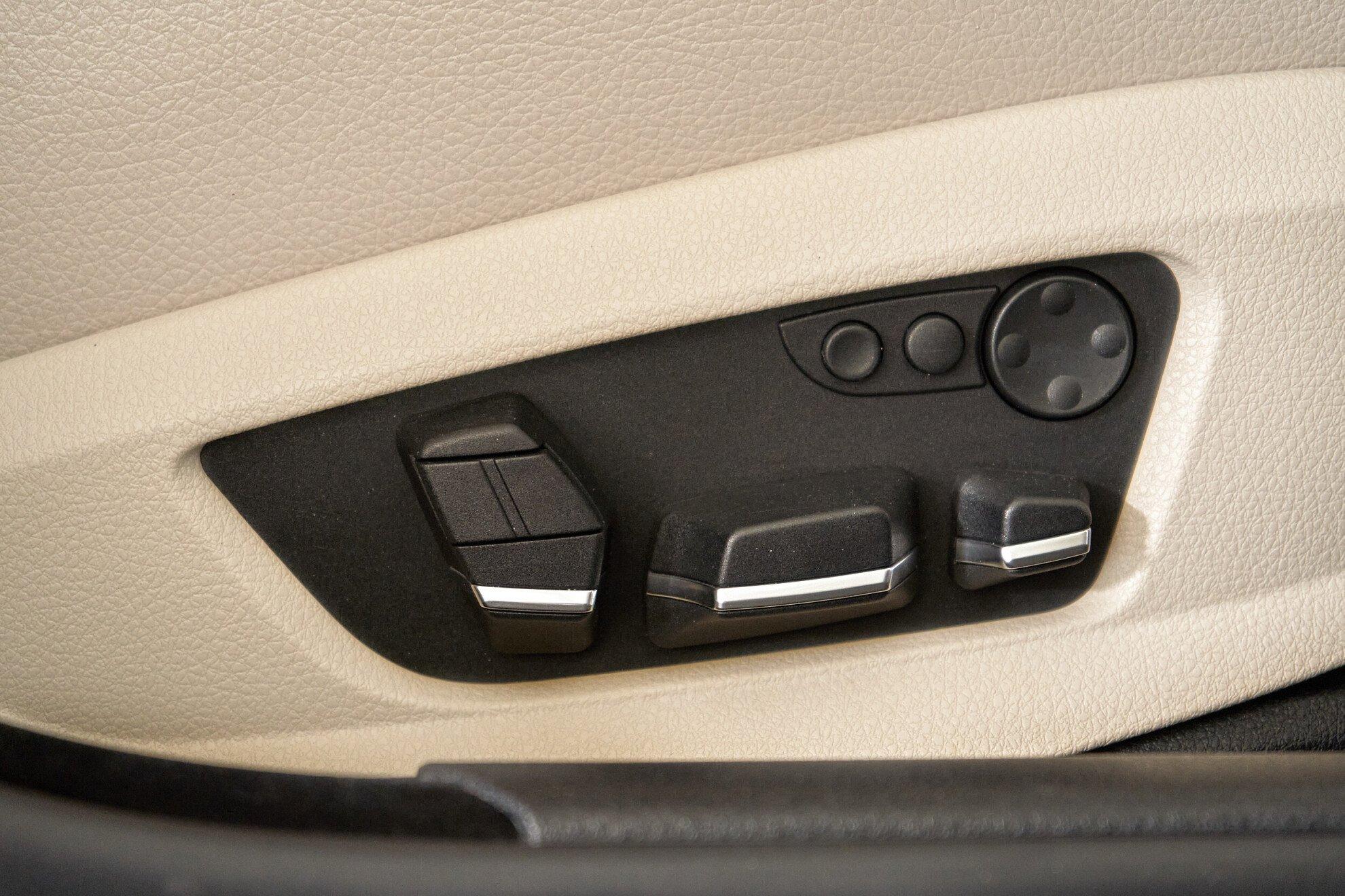 BMW 5 серии 2011, черный
