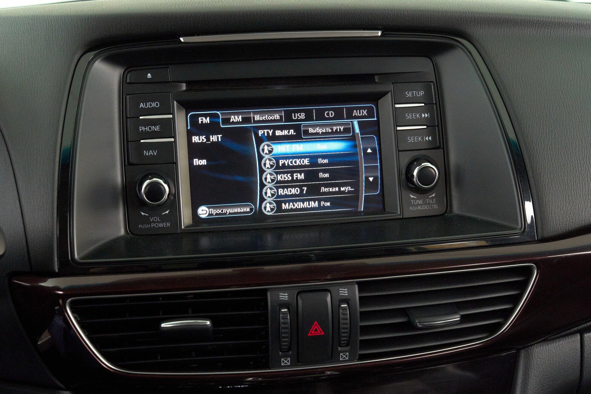 Mazda 6 2013, белый