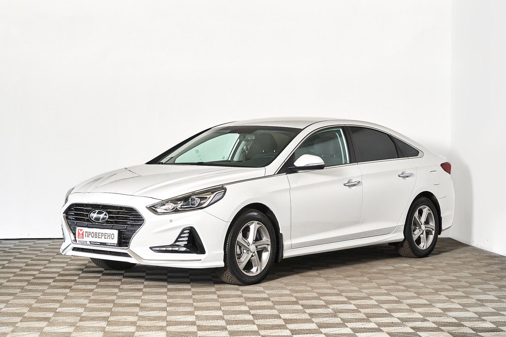 Hyundai Sonata 2018, белый