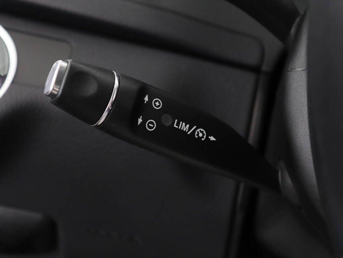Mercedes-Benz C-Класс 2013, белый