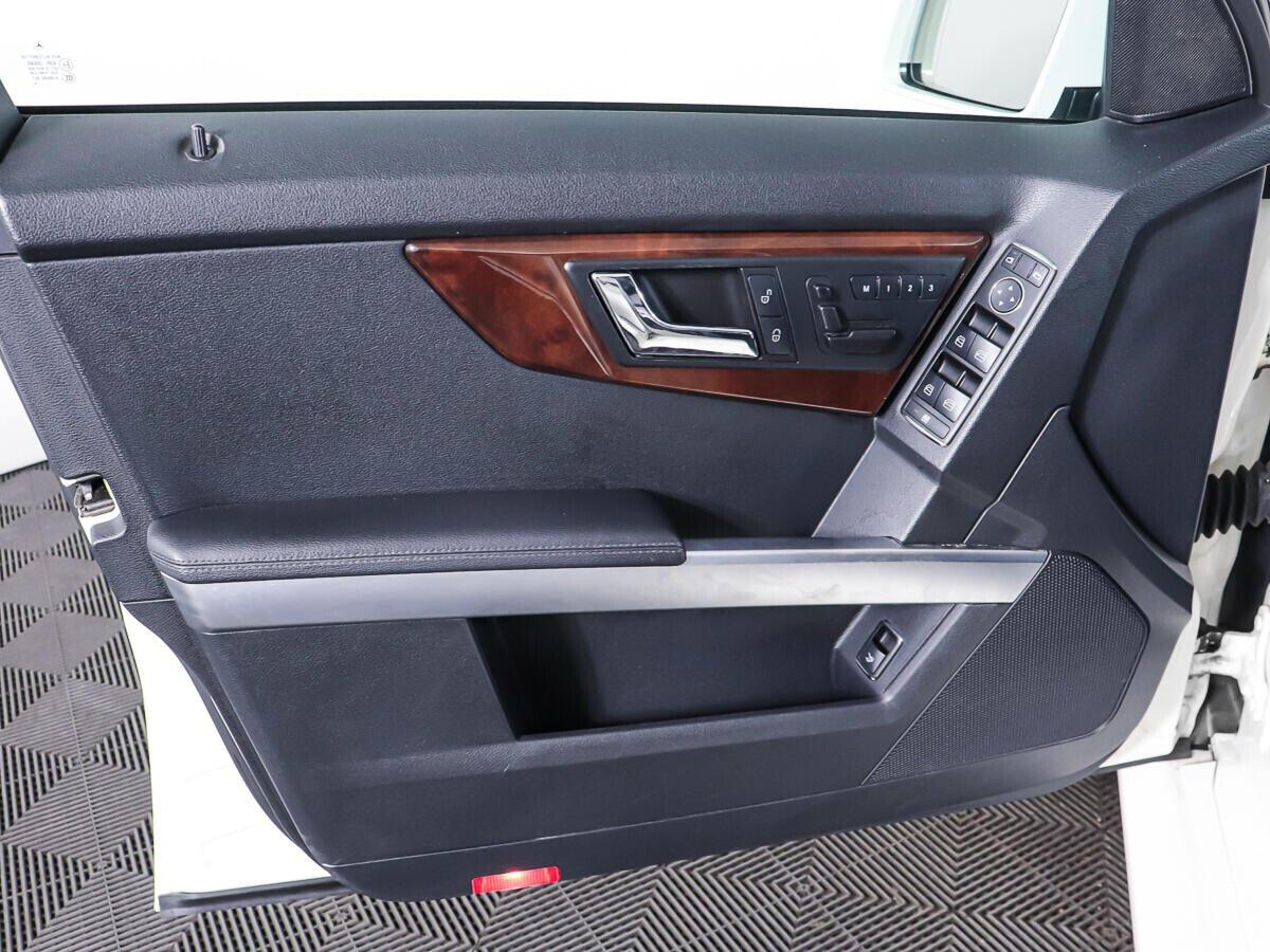 Mercedes-Benz GLK-Класс 2012, белый