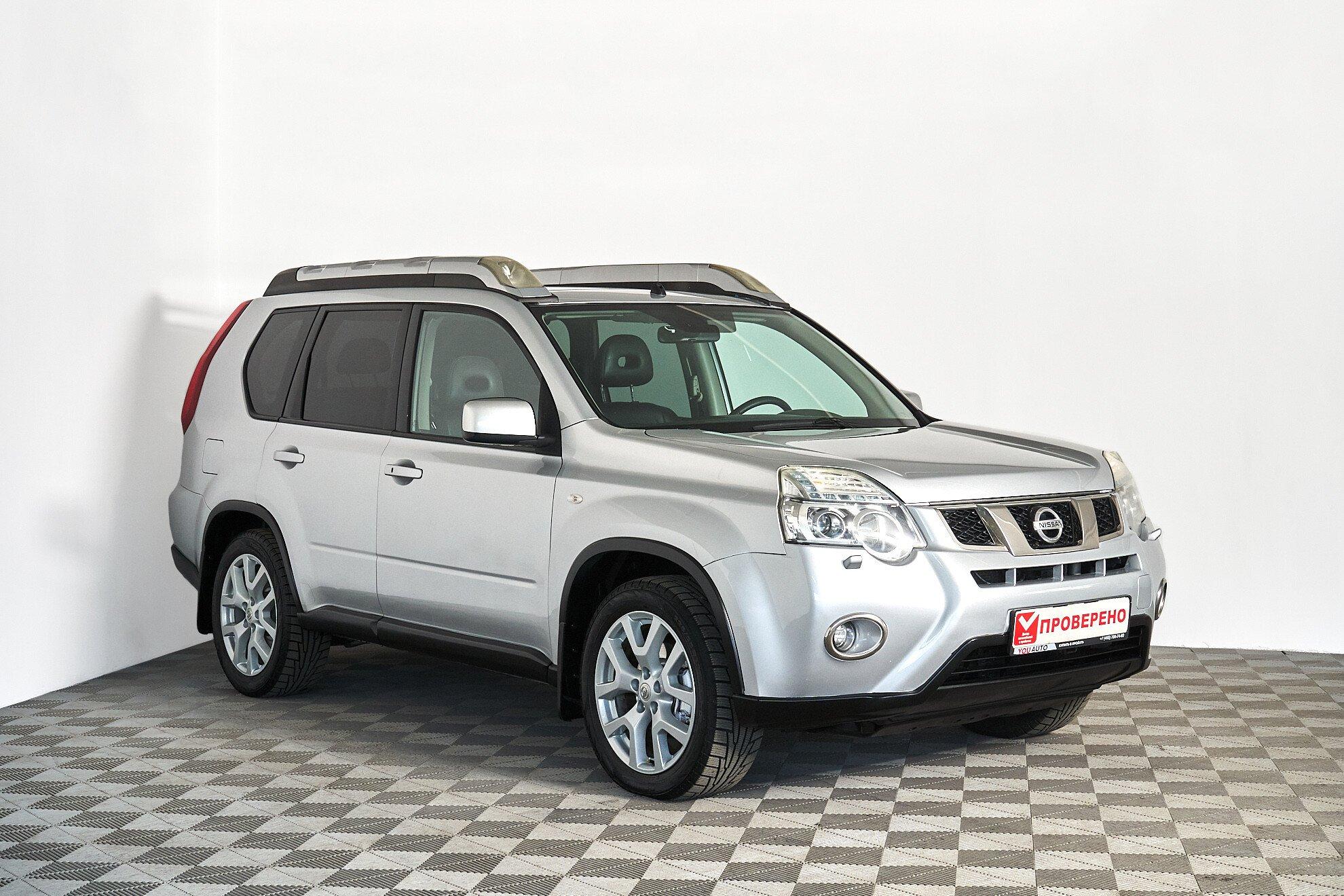 Nissan X-Trail 2013, серебряный