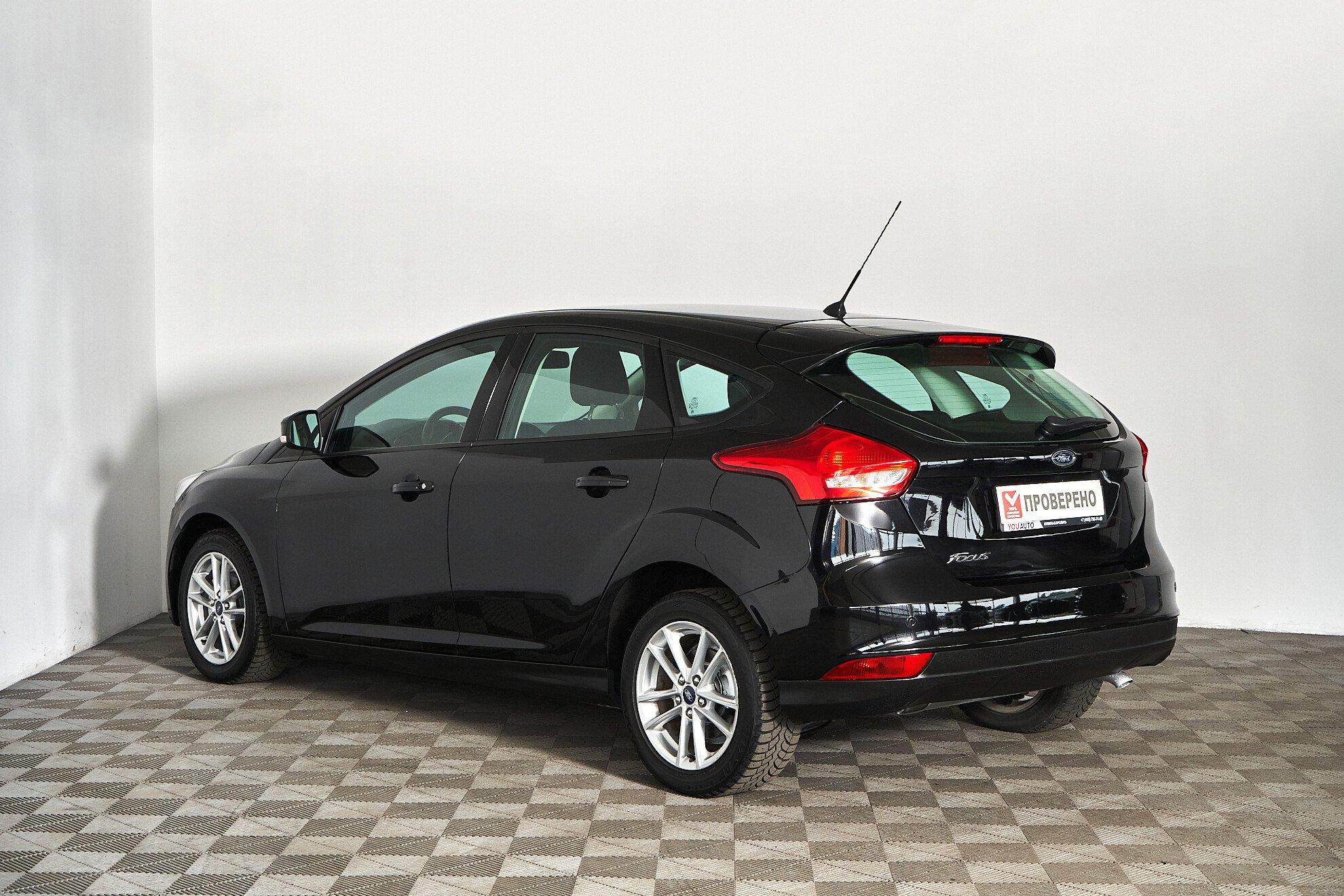 Ford Focus 2015, черный