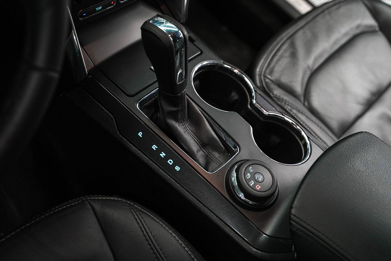 Ford Explorer 2016, серый