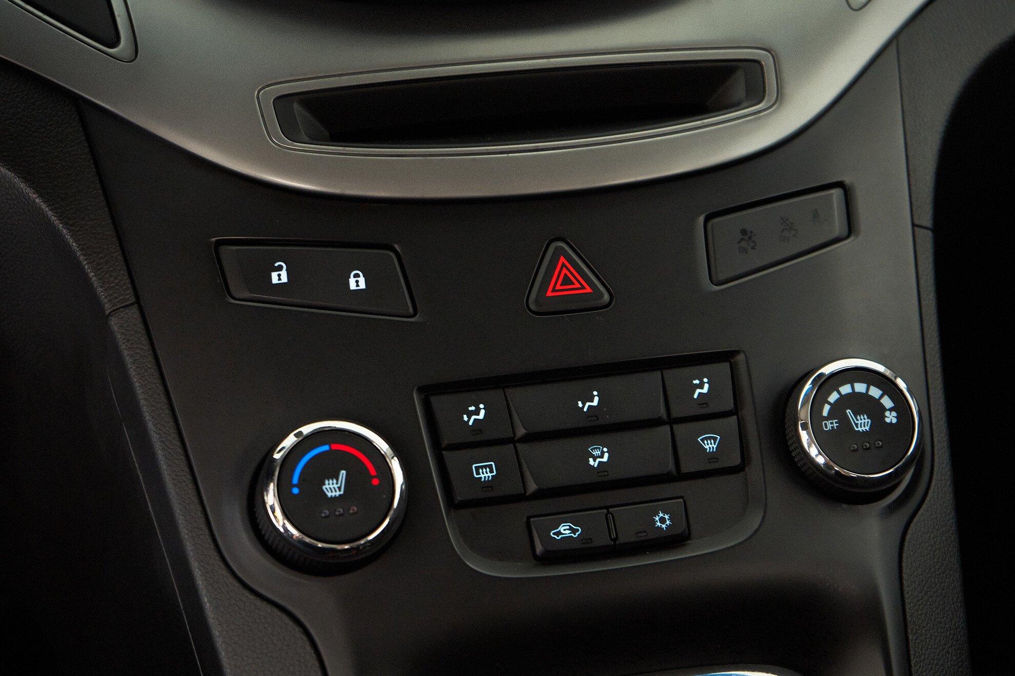 Chevrolet Orlando 2014, белый