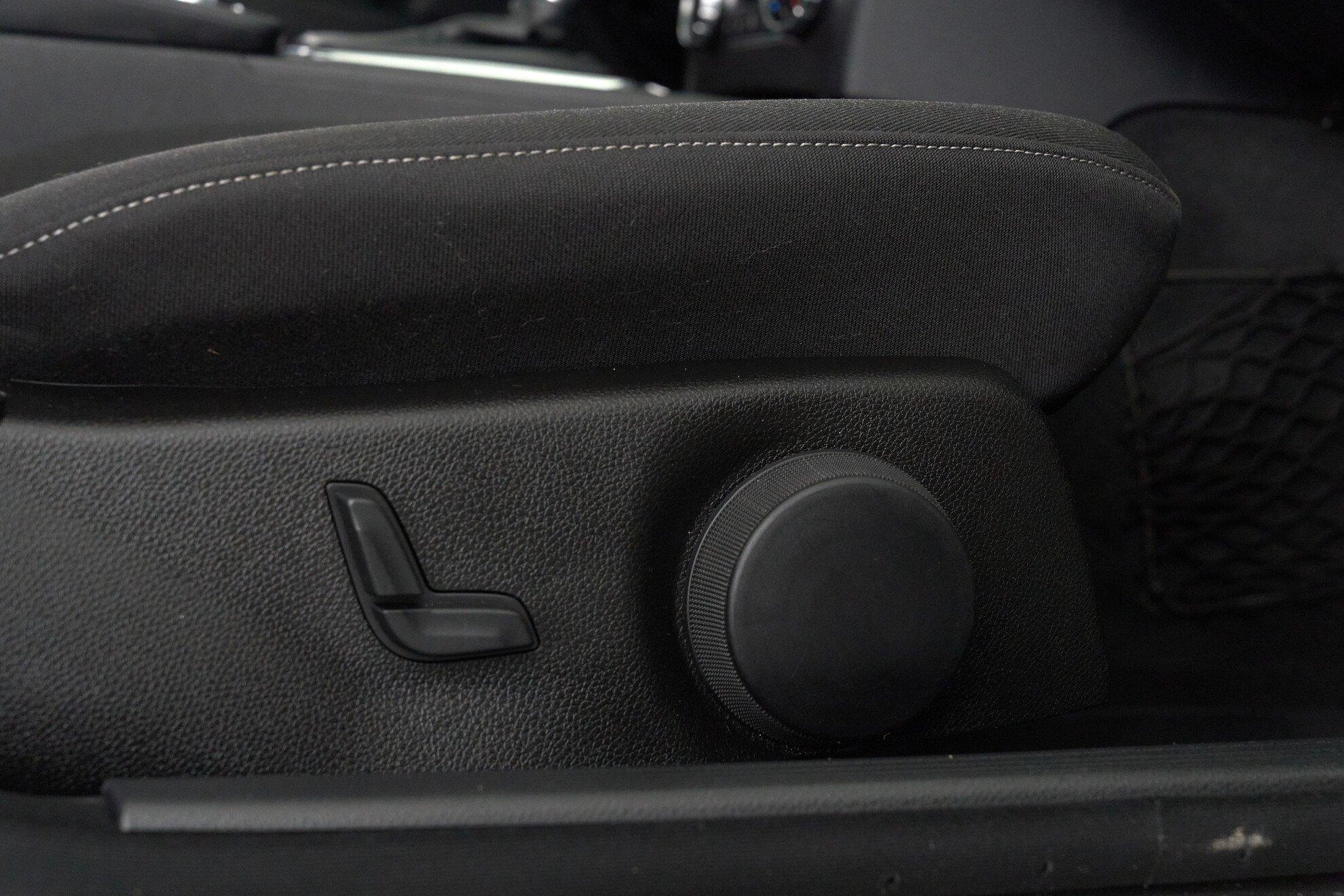 Mercedes-Benz C-Класс 2012, белый