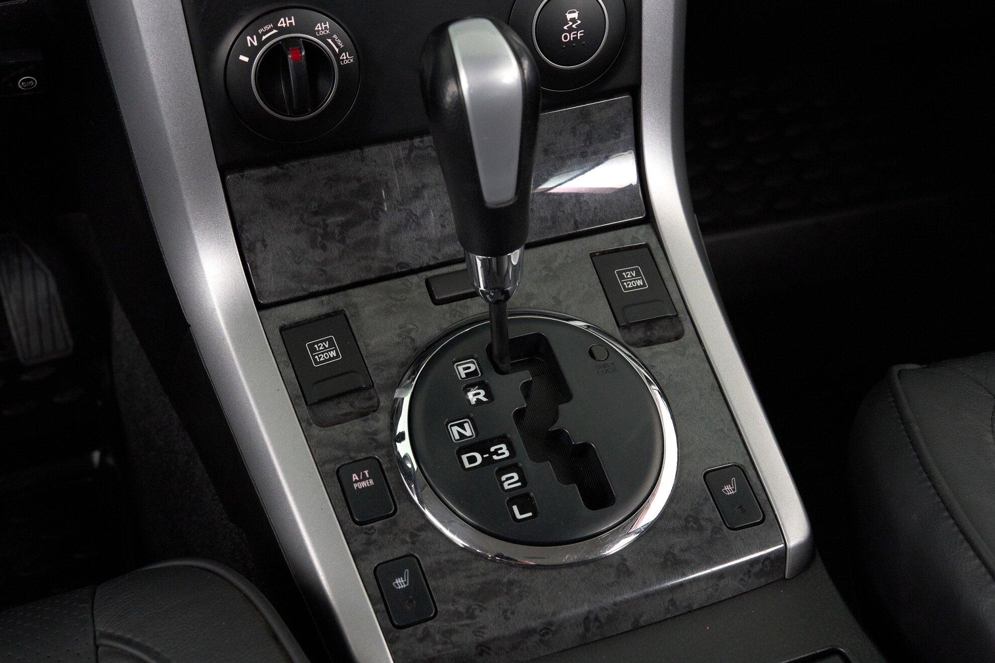 Suzuki Grand Vitara 2014, серый