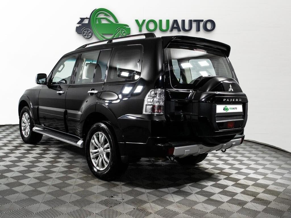 Mitsubishi Pajero 2018, черный