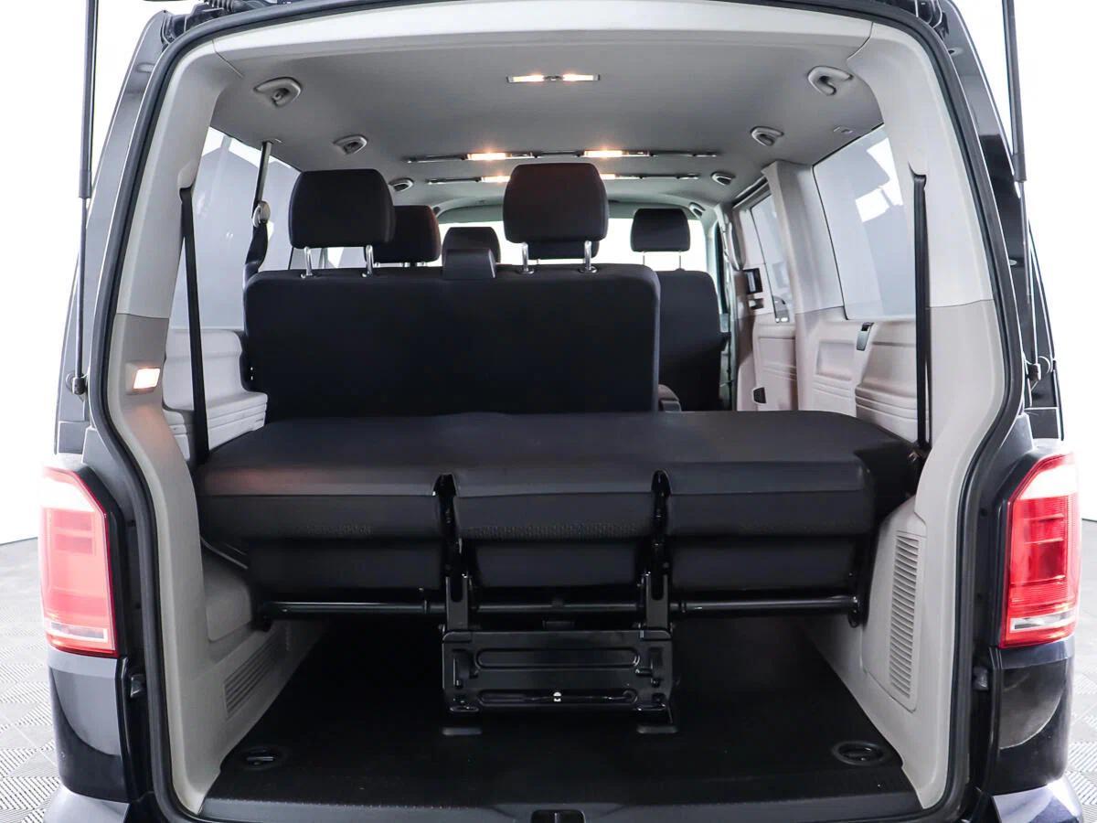 Volkswagen Caravelle 2018, черный