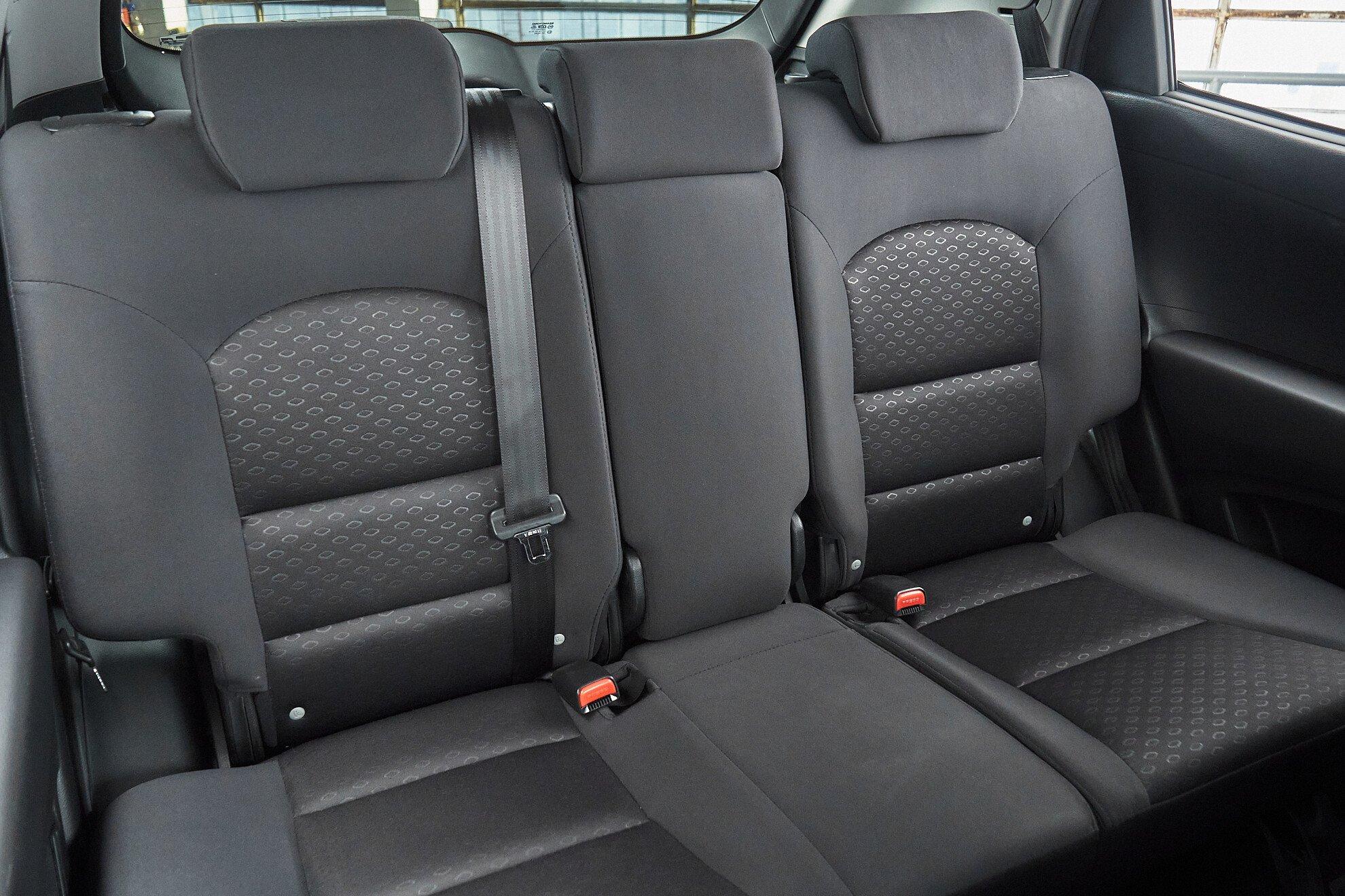 SsangYong Actyon 2011, черный