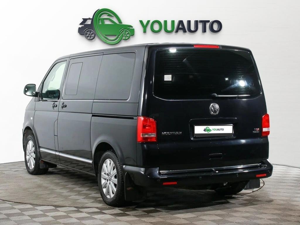 Volkswagen Multivan 2010, черный