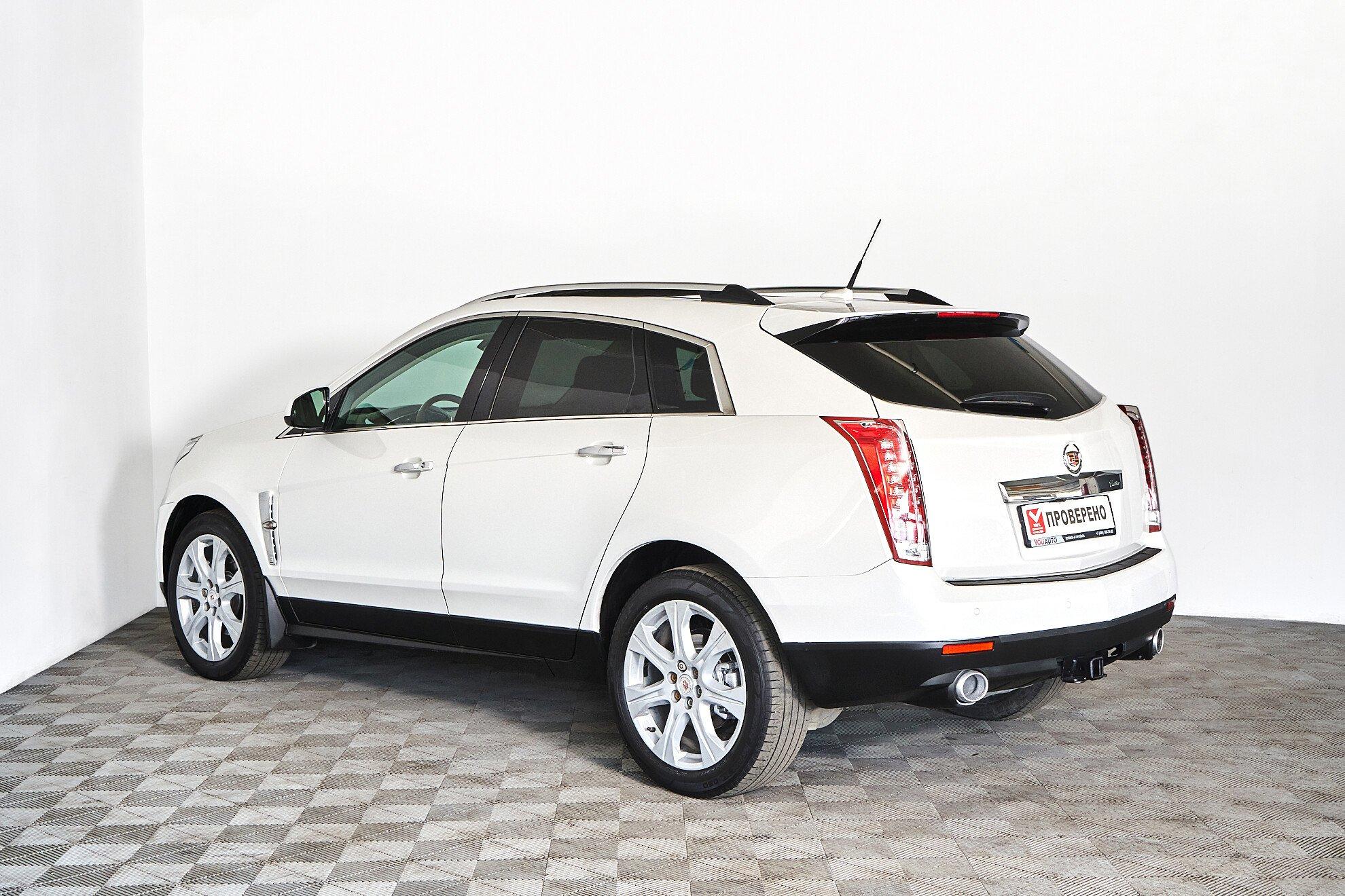 Cadillac SRX 2011, белый