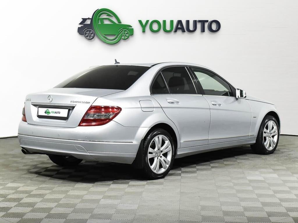 Mercedes-Benz C-Класс 2009, серебряный