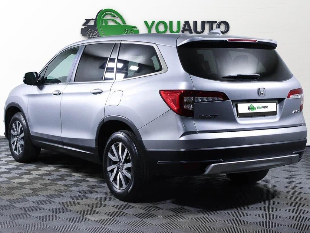 Honda Pilot 2020, серый