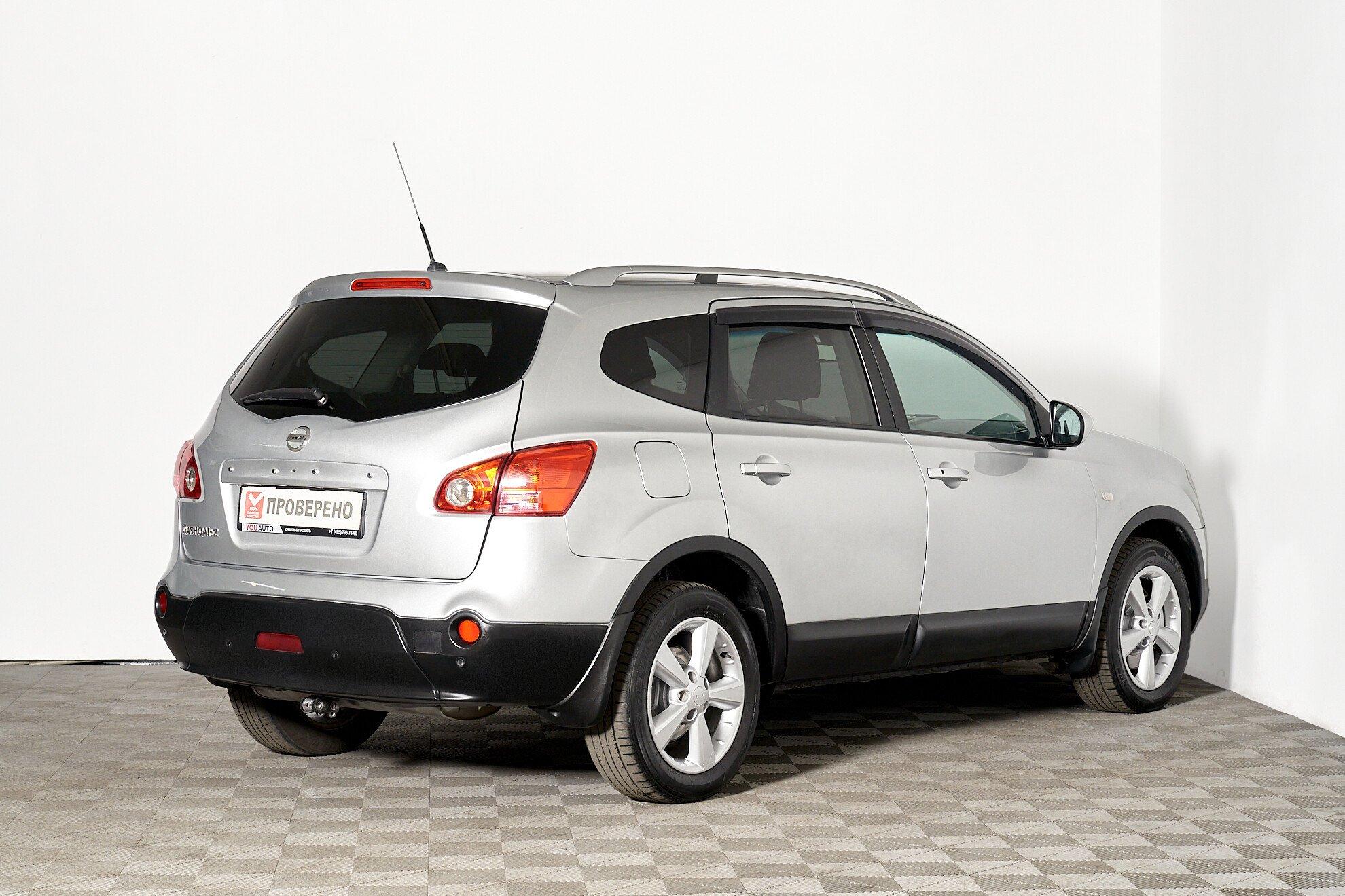 Nissan Qashqai+2 2008, серебряный