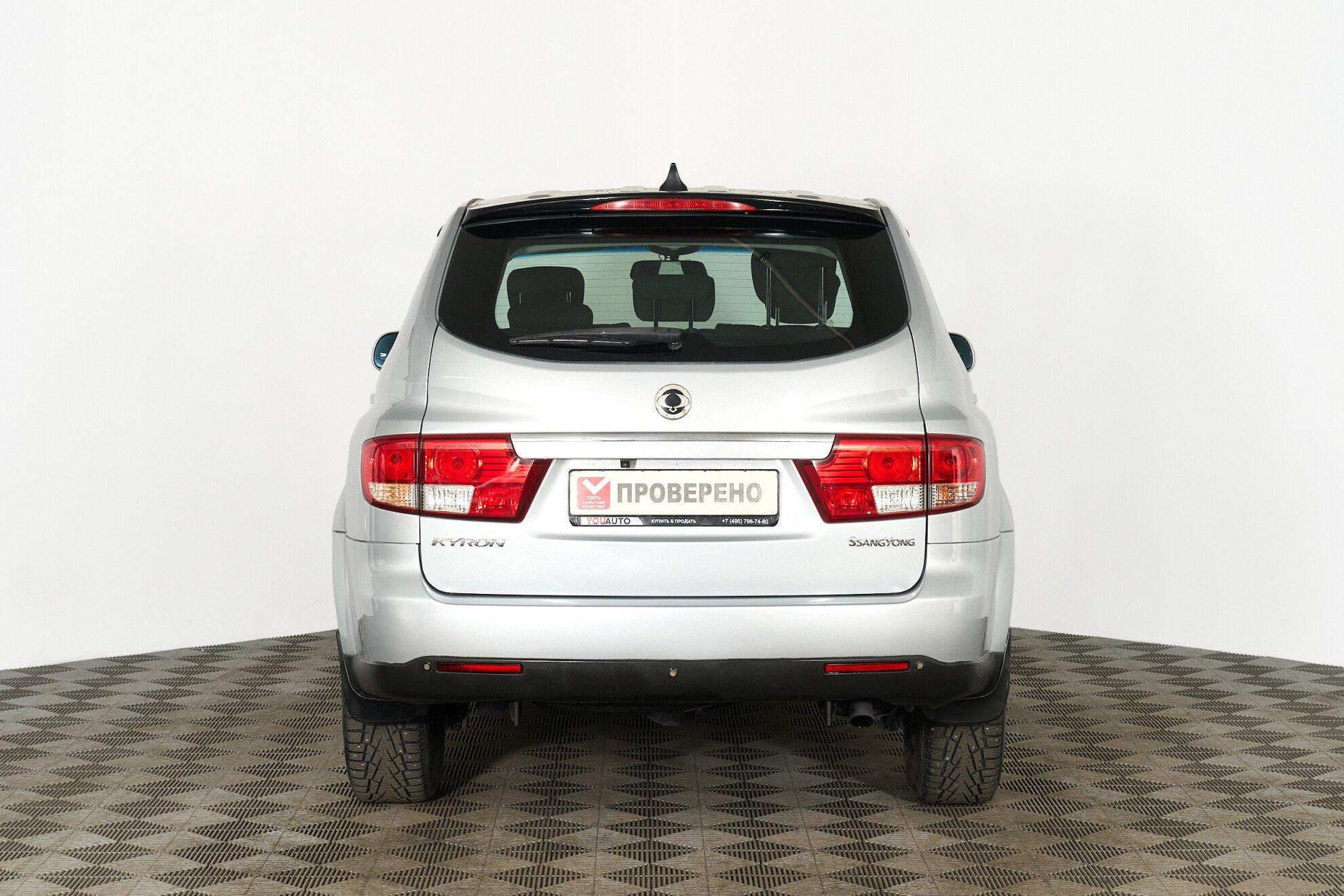 SsangYong Kyron 2014, серебряный