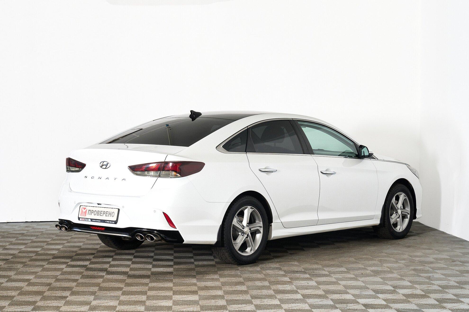 Hyundai Sonata 2018, белый
