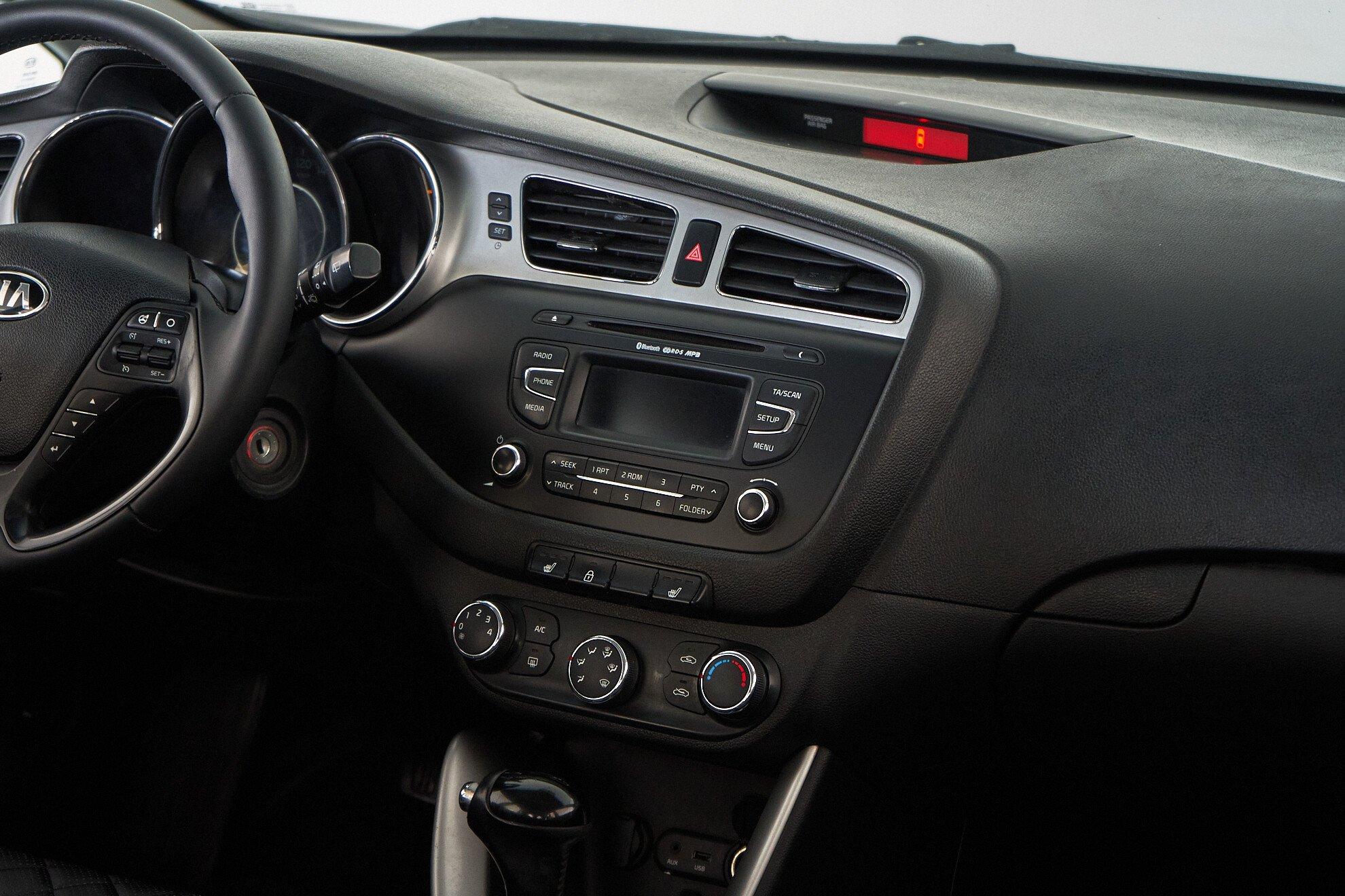 Kia Ceed 2013, коричневый