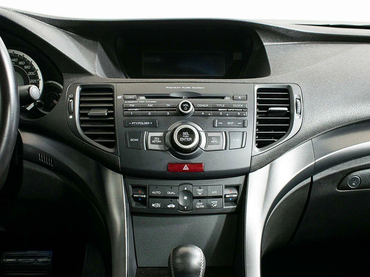 Honda Accord 2012, черный