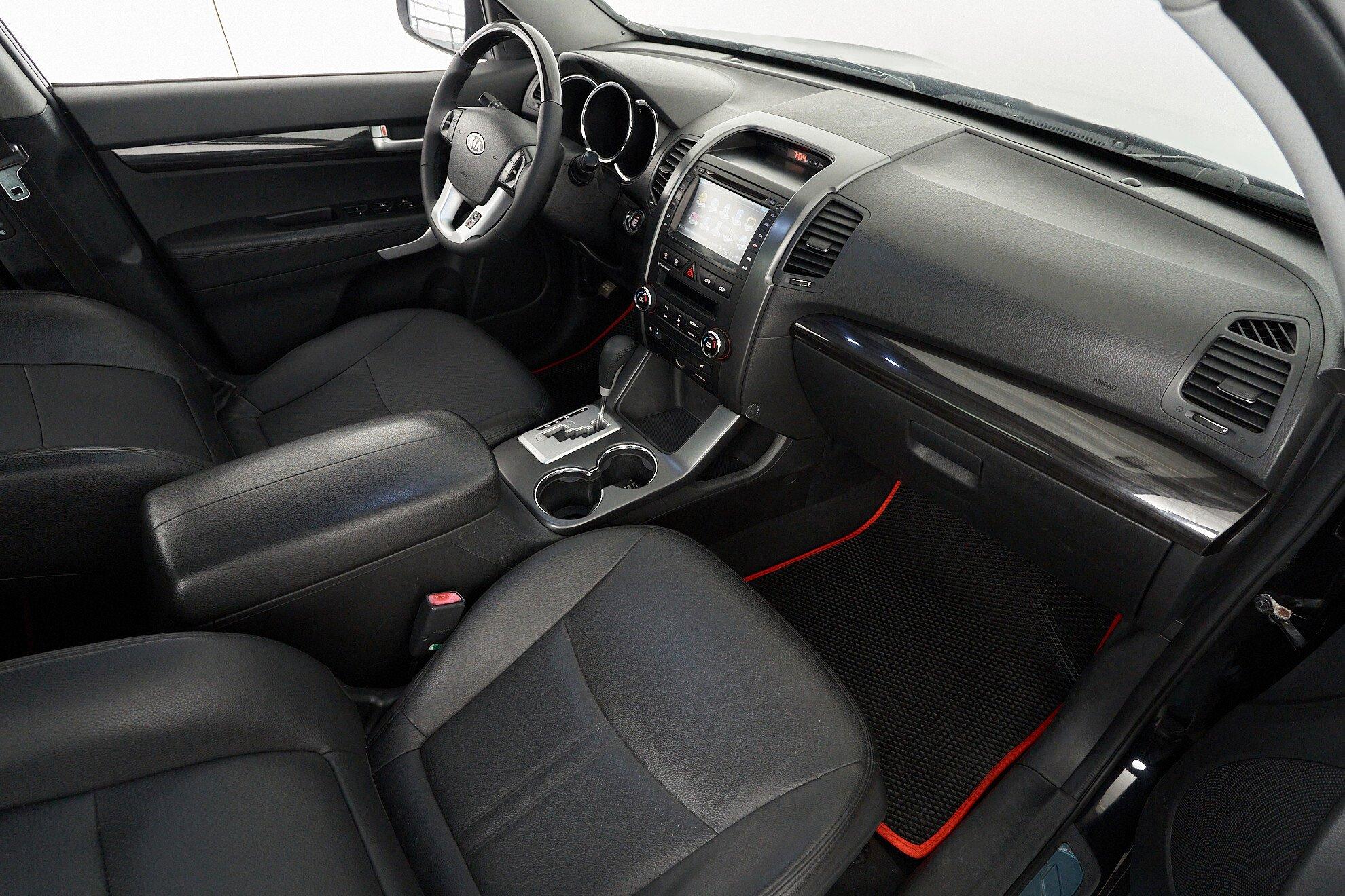 Kia Sorento 2012, черный