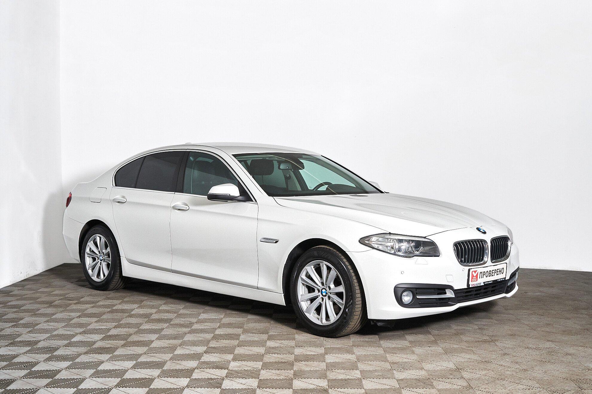 BMW 5 серии 2013, белый