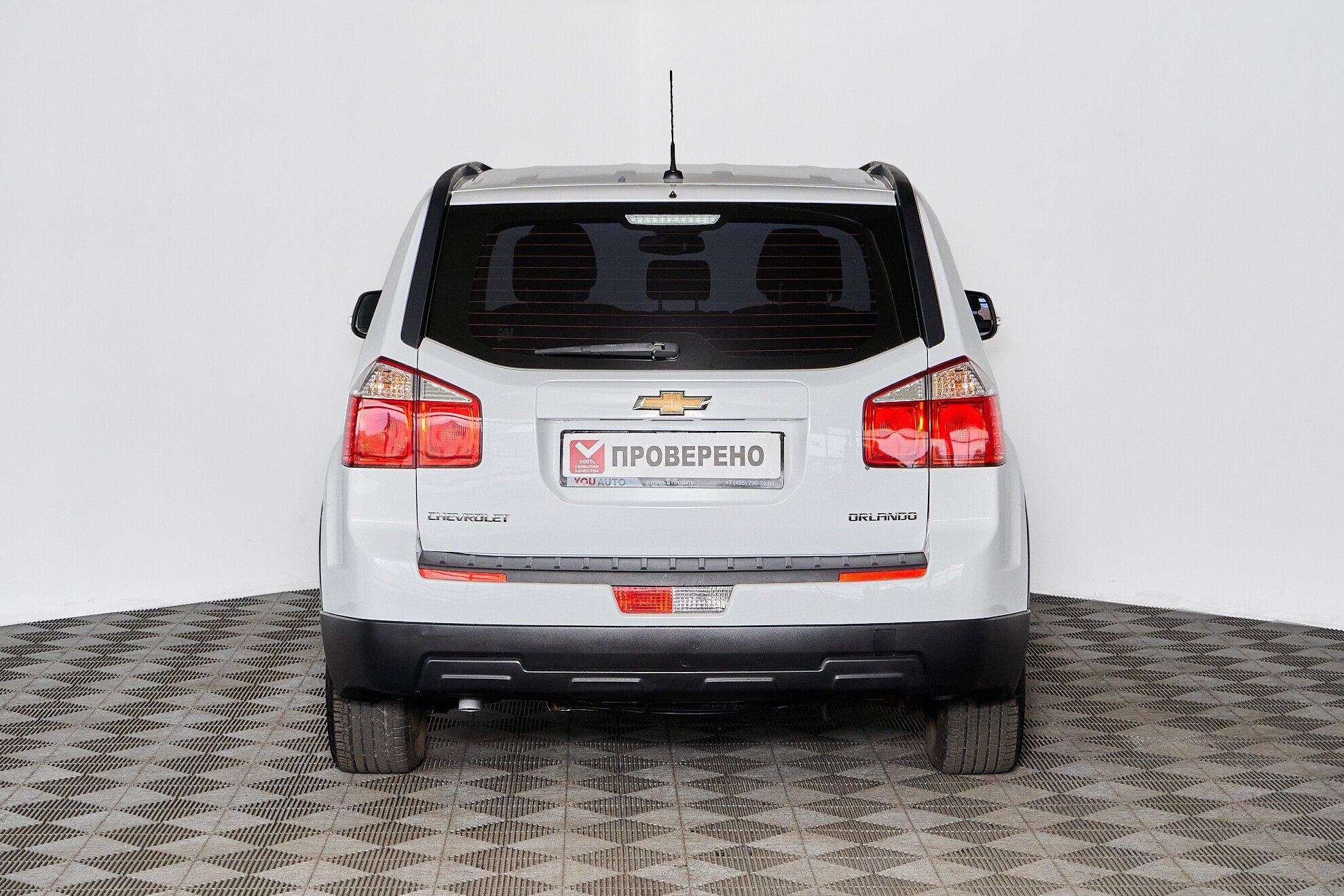 Chevrolet Orlando 2014, белый