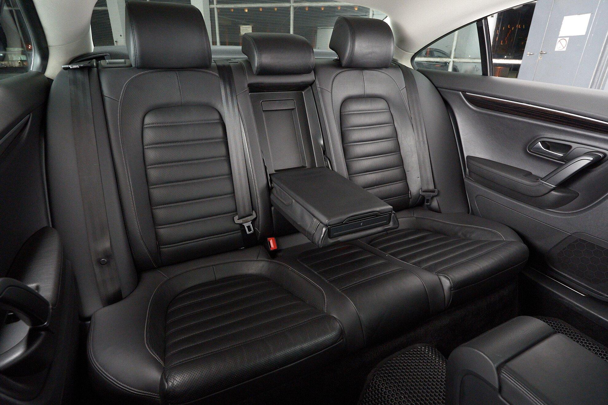 Volkswagen Passat CC 2013, черный