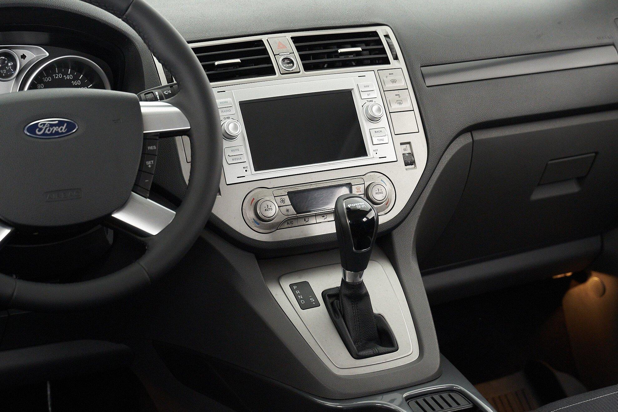 Ford Kuga 2012, серебряный
