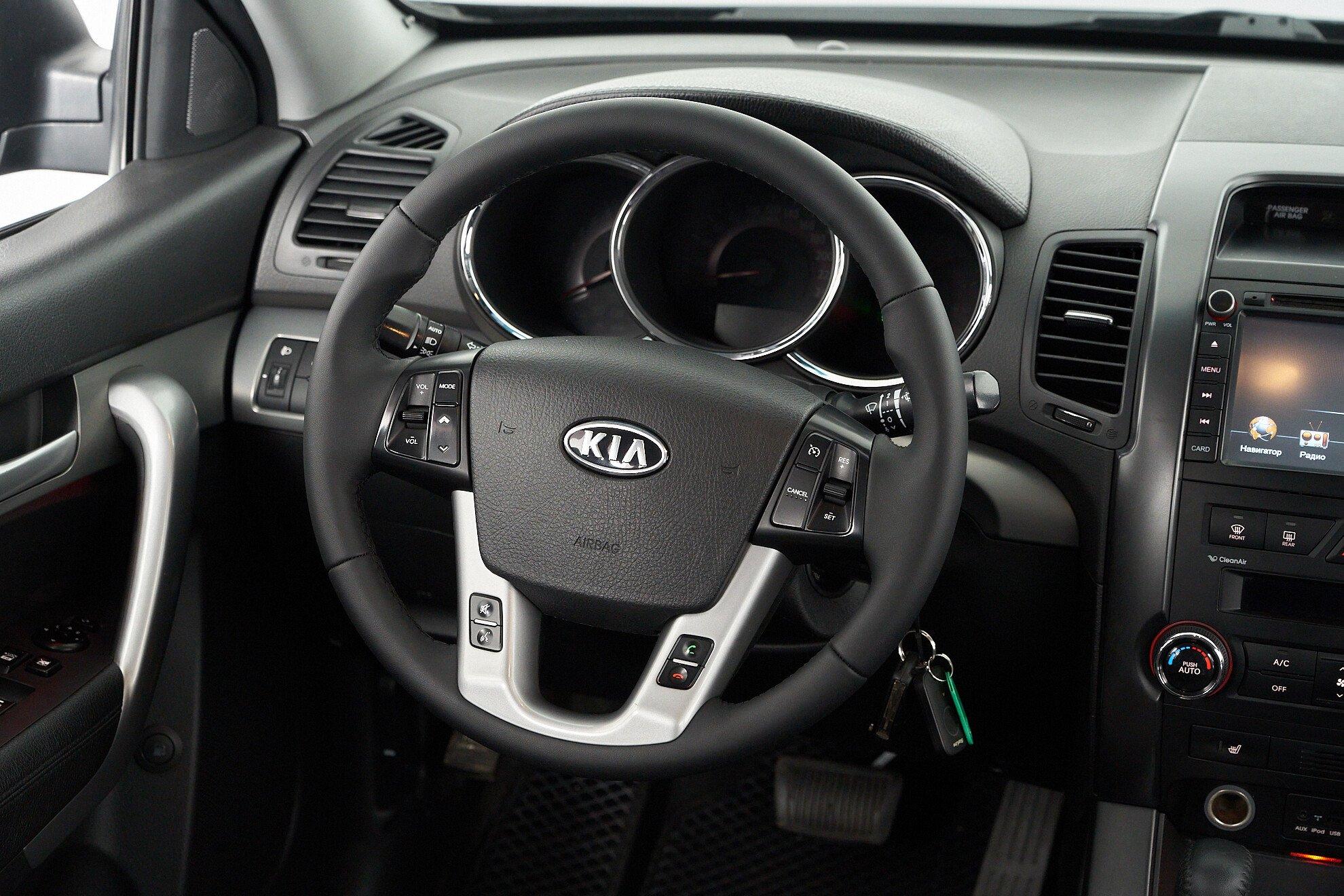 Kia Sorento 2012, черный