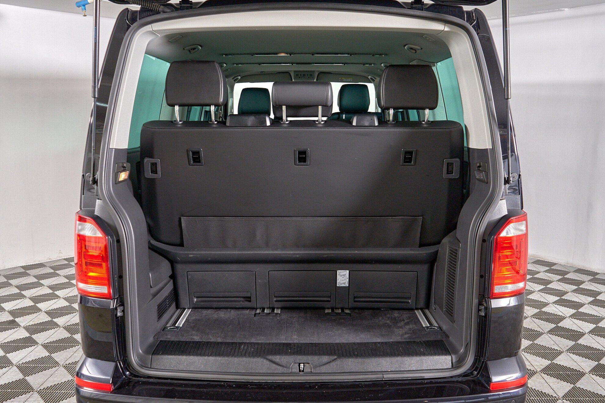 Volkswagen Multivan 2018, черный