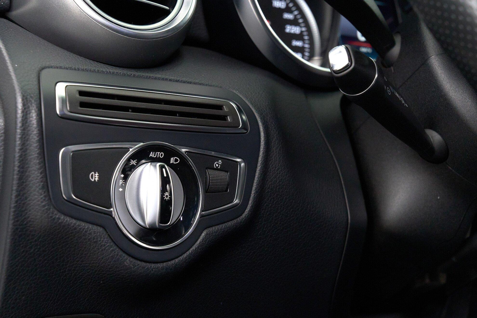 Mercedes-Benz C-Класс 2014, белый