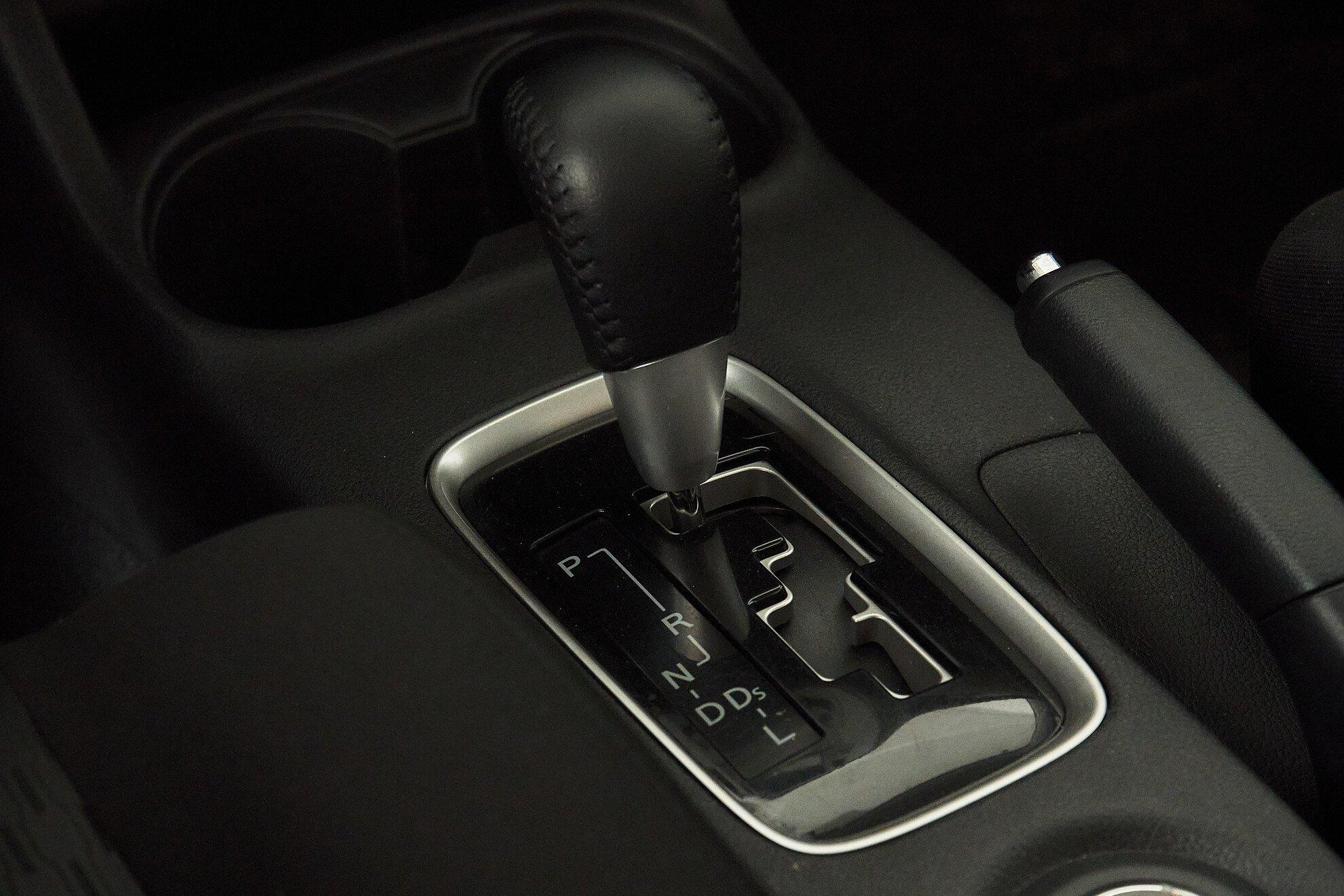 Mitsubishi Outlander 2017, белый