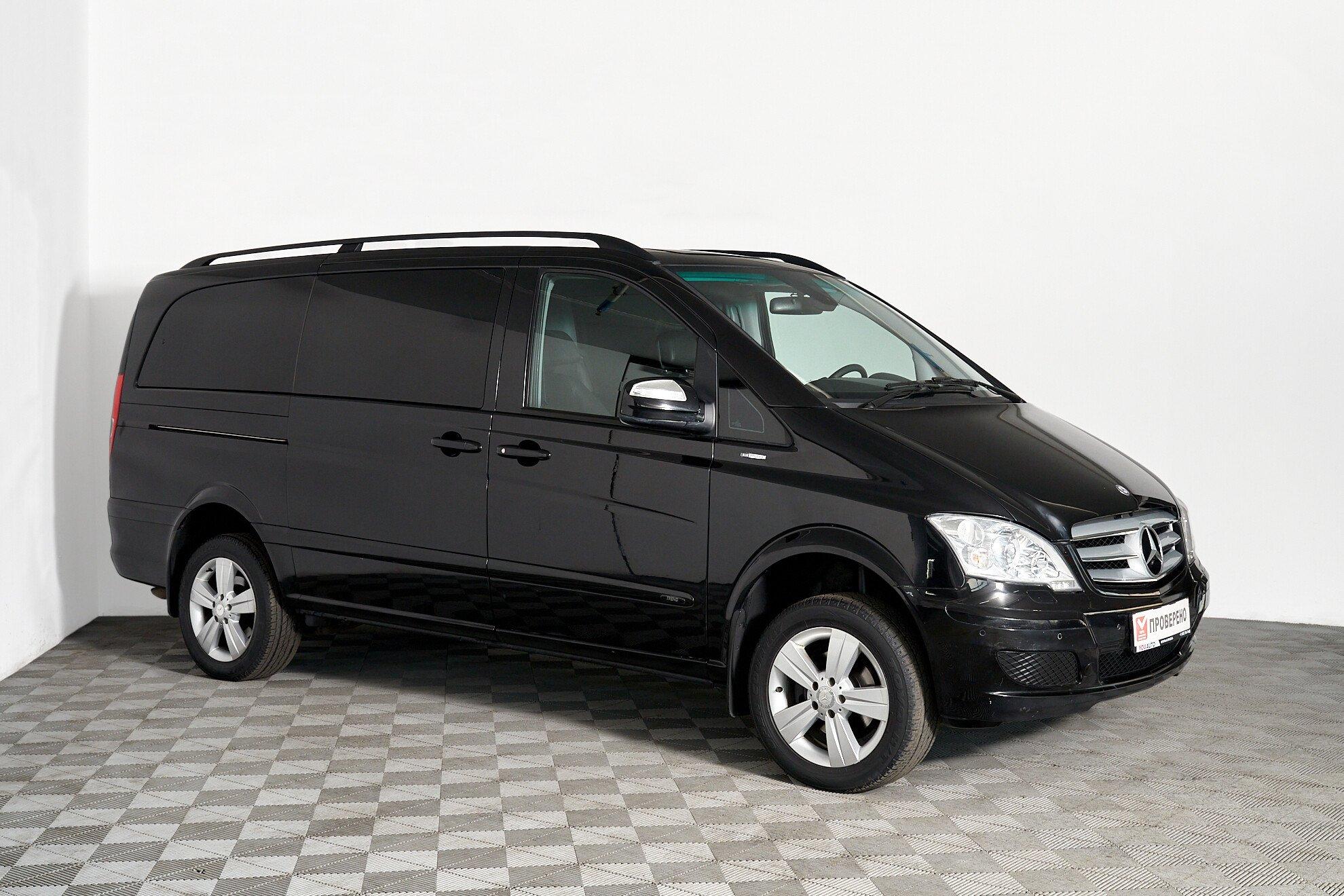 Mercedes-Benz Viano 2012, черный