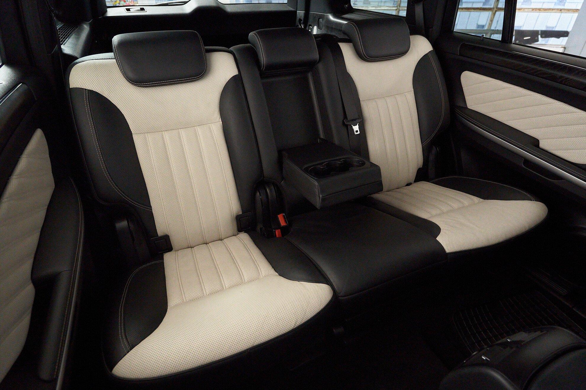 Mercedes-Benz GL-Класс 2011, белый