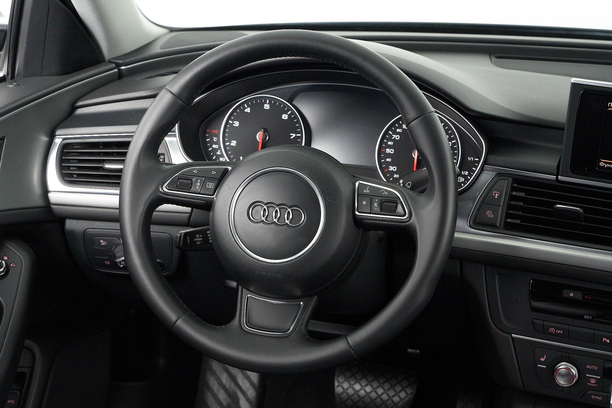Audi A6 2013, черный