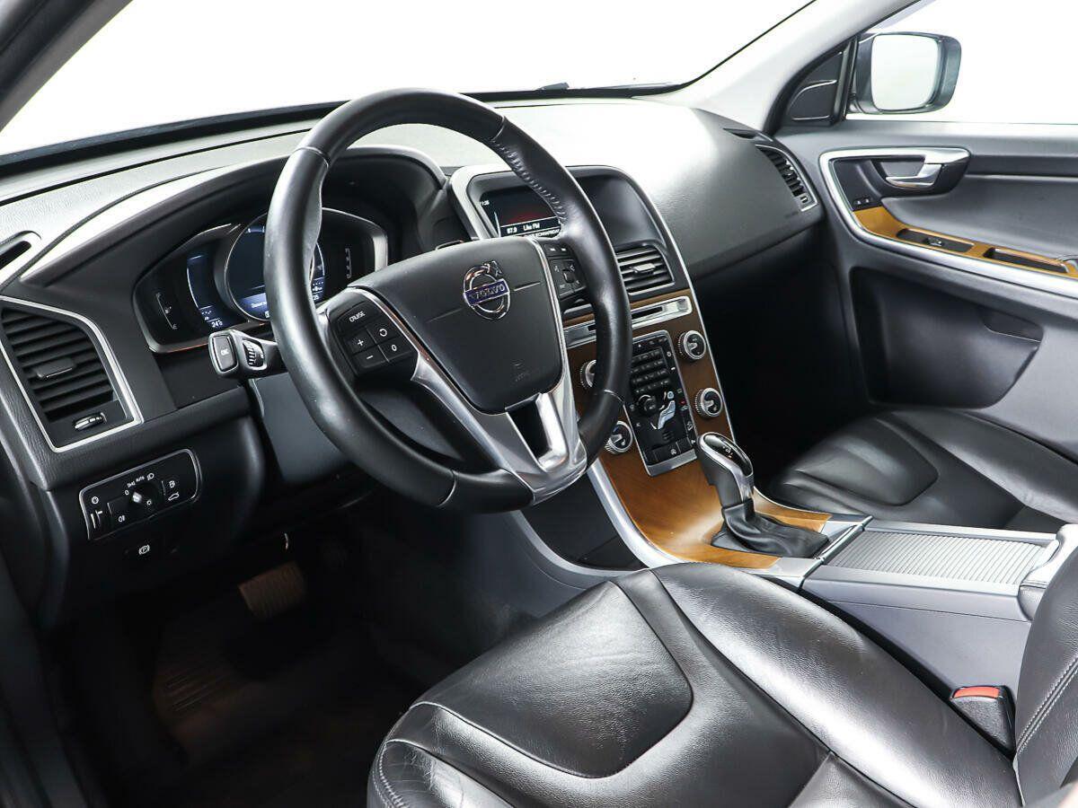 Volvo XC60 2015, серебряный