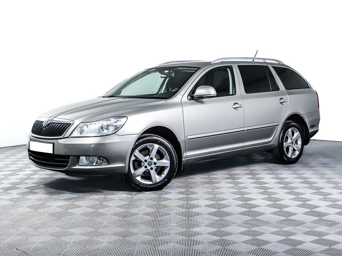 Skoda Octavia 2012, серебряный