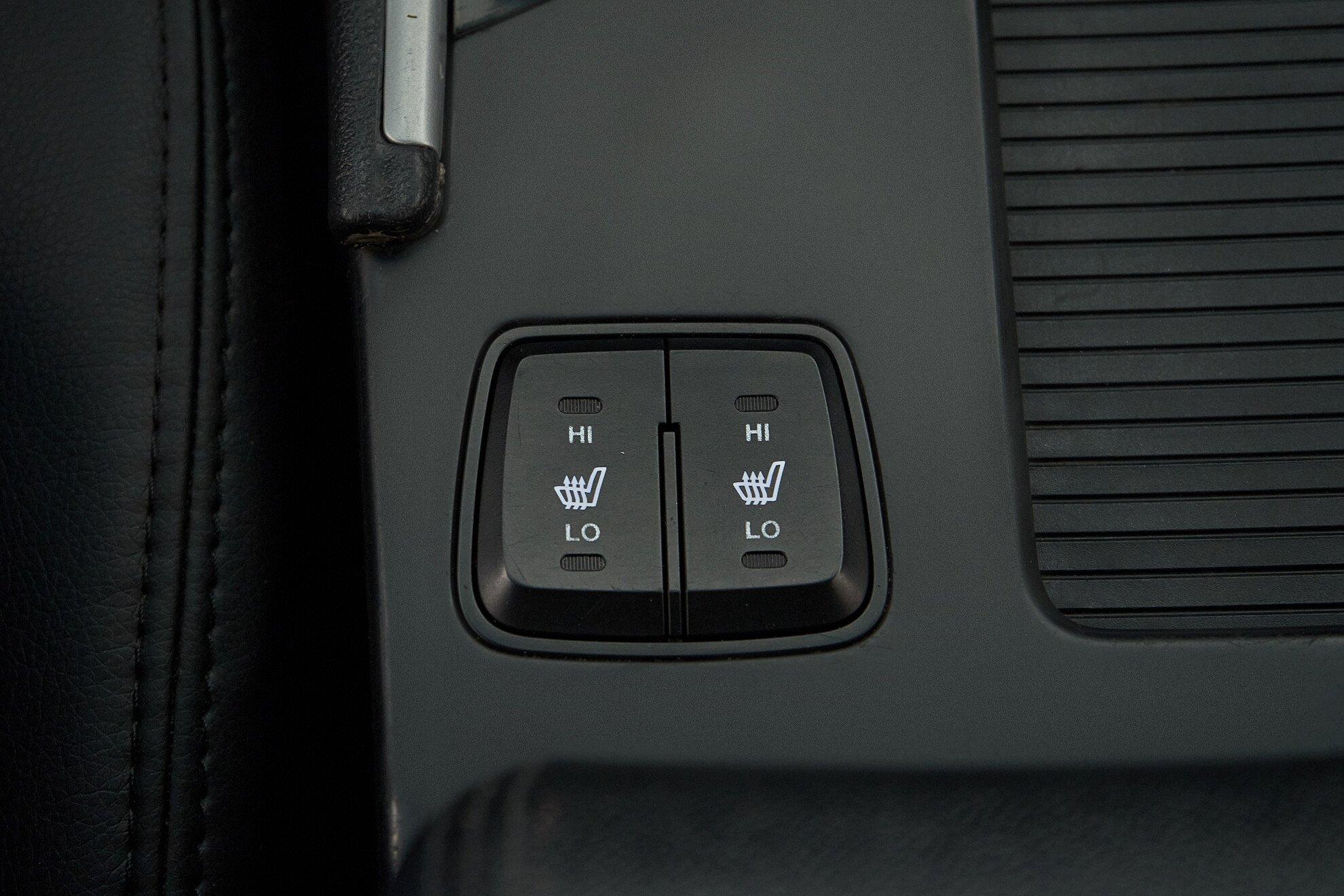 Hyundai Sonata 2012, белый