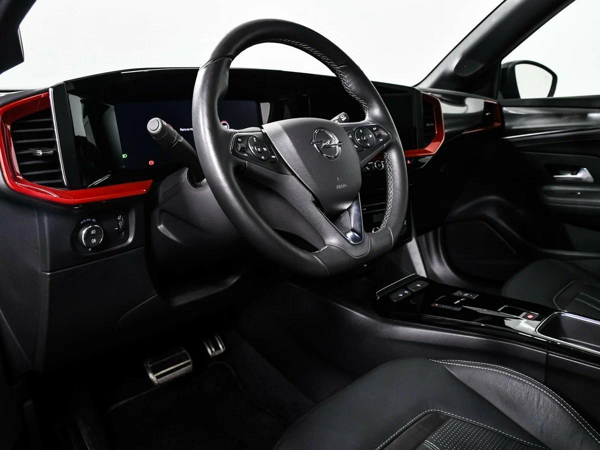 Opel Mokka 2023, черный