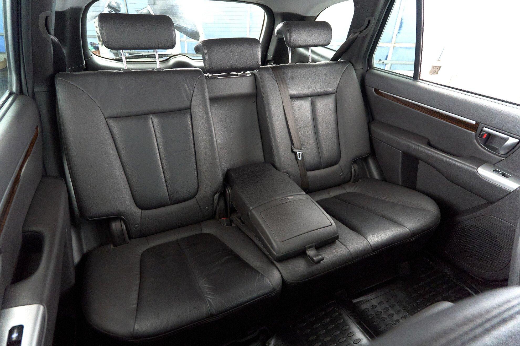 Hyundai Santa Fe 2010, серебряный